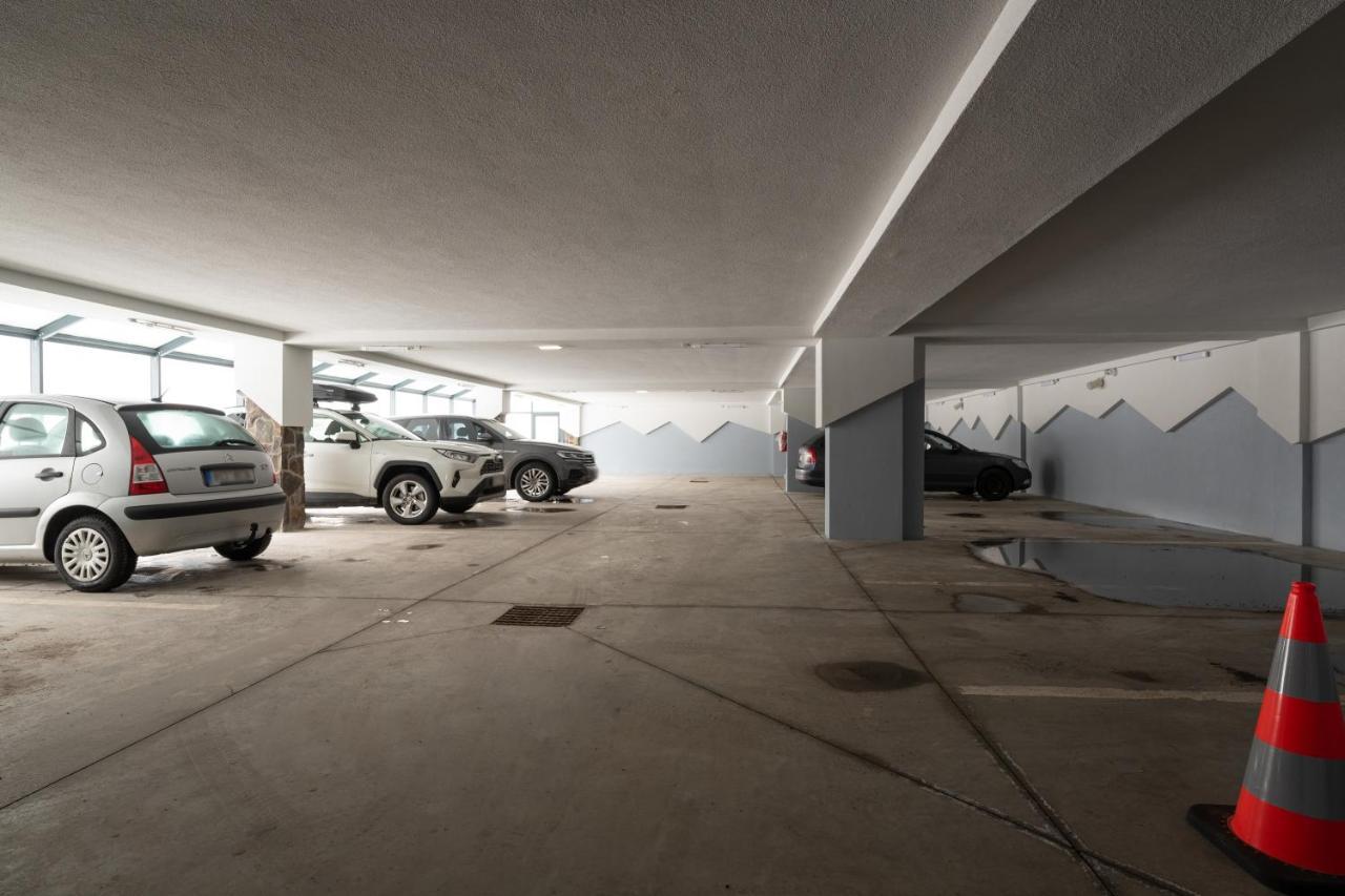 Apartment Yolo - 4 Person - Garage Parking - Ski In Ski Out Демяновская долина Экстерьер фото